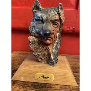 Marka Gallery Vintage Hand Painted Indian Wolf Display Piece 6.5" 1997 EUC